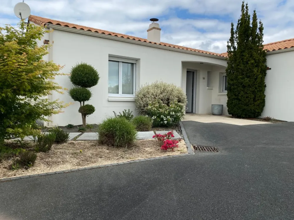 Pose de goudron à Biscarrosse